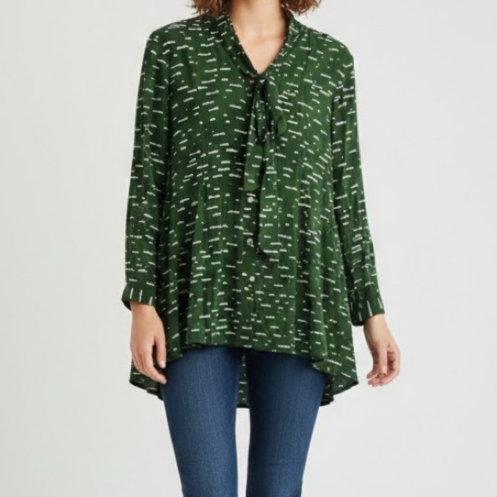Maeve x Anthropologie Green Cloud Print Long Sleeve Neck Tie Button Down Small